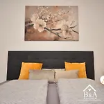 B & A Mit Balkon Und Parkplatz In Metternich Koblenz (Rhineland-Palatinate)