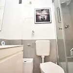 Apartment B & A Mit Balkon Und Parkplatz In Metternich *