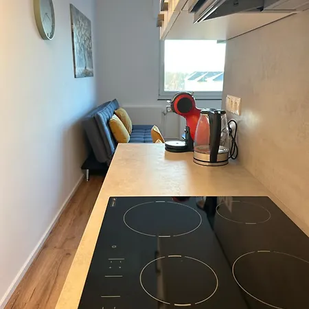 B & A Mit Balkon Und Parkplatz Naehe Uni Bwzk In Metternich Apartamento