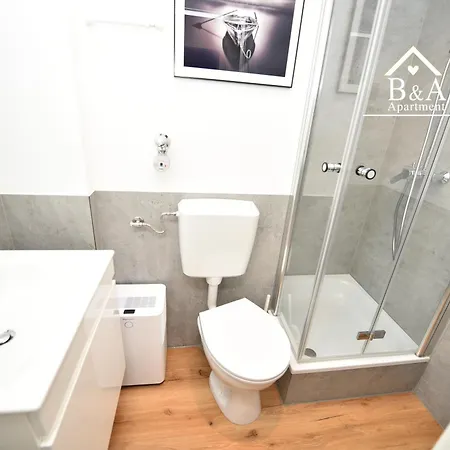 B & A Mit Balkon Und Parkplatz In Metternich Appartement *