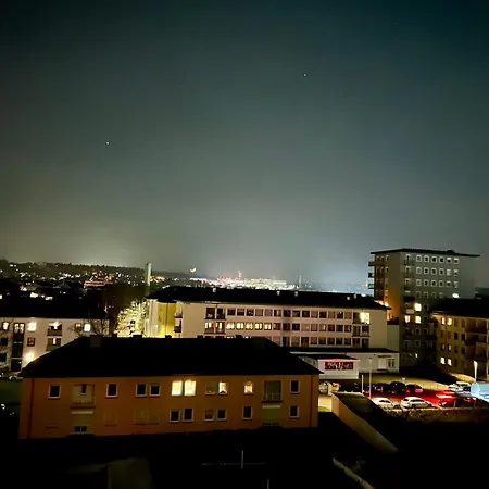 B & A Mit Balkon Und Parkplatz In Metternich דירה *