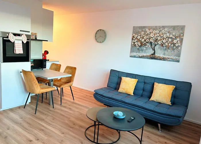 B & A Mit Balkon Und Parkplatz In Metternich Appartement *