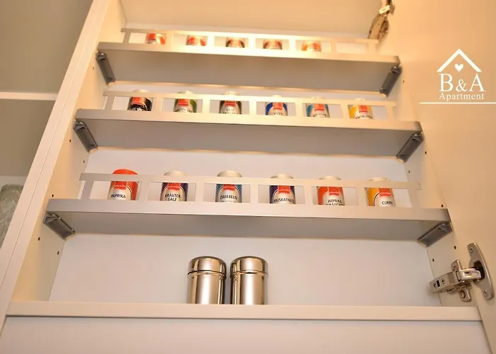 B & A Mit Balkon Und Parkplatz In Metternich *