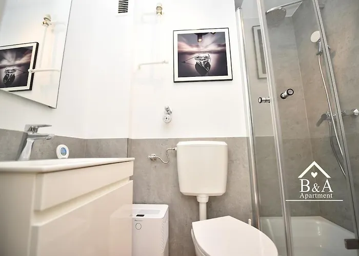 Appartement B & A Mit Balkon Und Parkplatz In Metternich *