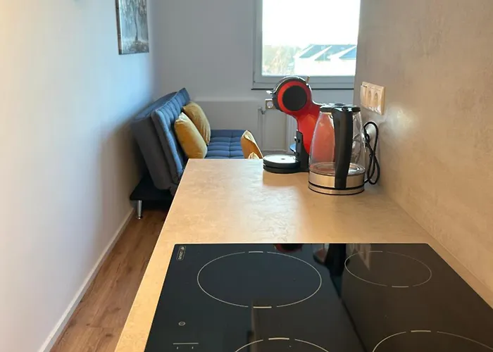 B & A Mit Balkon Und Parkplatz In Metternich Appartement