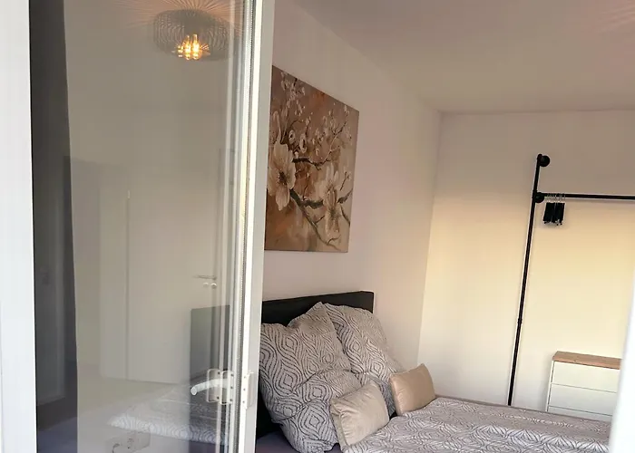 B & A Mit Balkon Und Parkplatz In Metternich Appartement