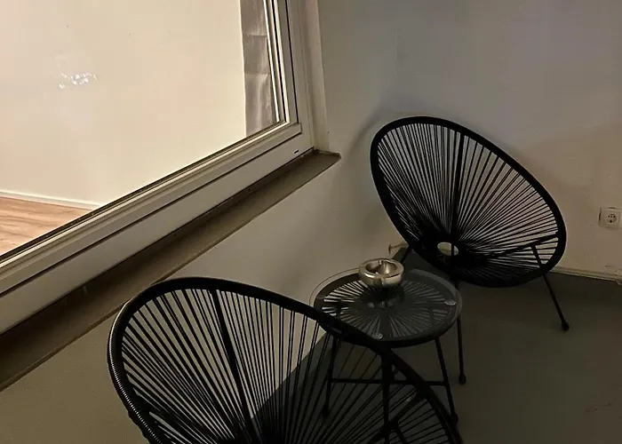 B & A Mit Balkon Und Parkplatz In Metternich Appartement *