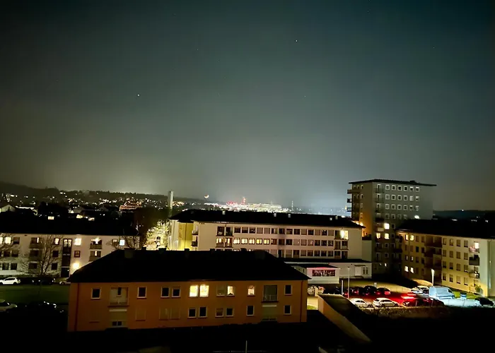 B & A Mit Balkon Und Parkplatz In Metternich דירה *